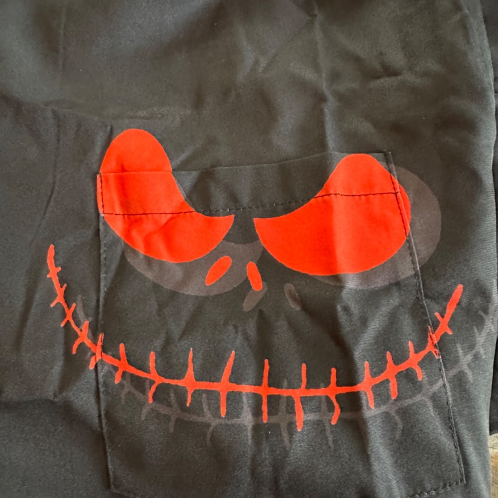 HALLOWEEN π Menβs button up shirt- NEWππ₯π»πΉπ€‘π€π½ - Picture 4 of 8